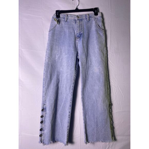 Davida Light Wash Wide Leg Cut-Off Buttoned Ankle Cropped Jeans Women's Medium - Picture 1 of 2